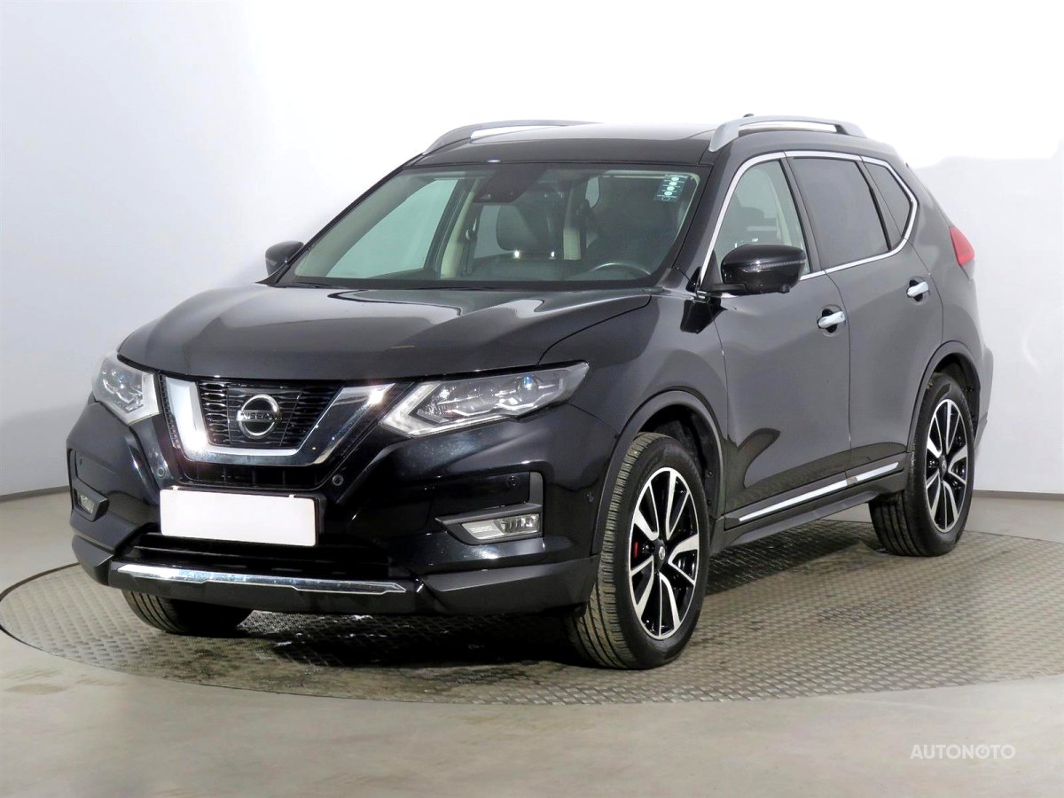 Nissan X-Trail, 2018 - pohled č. 3