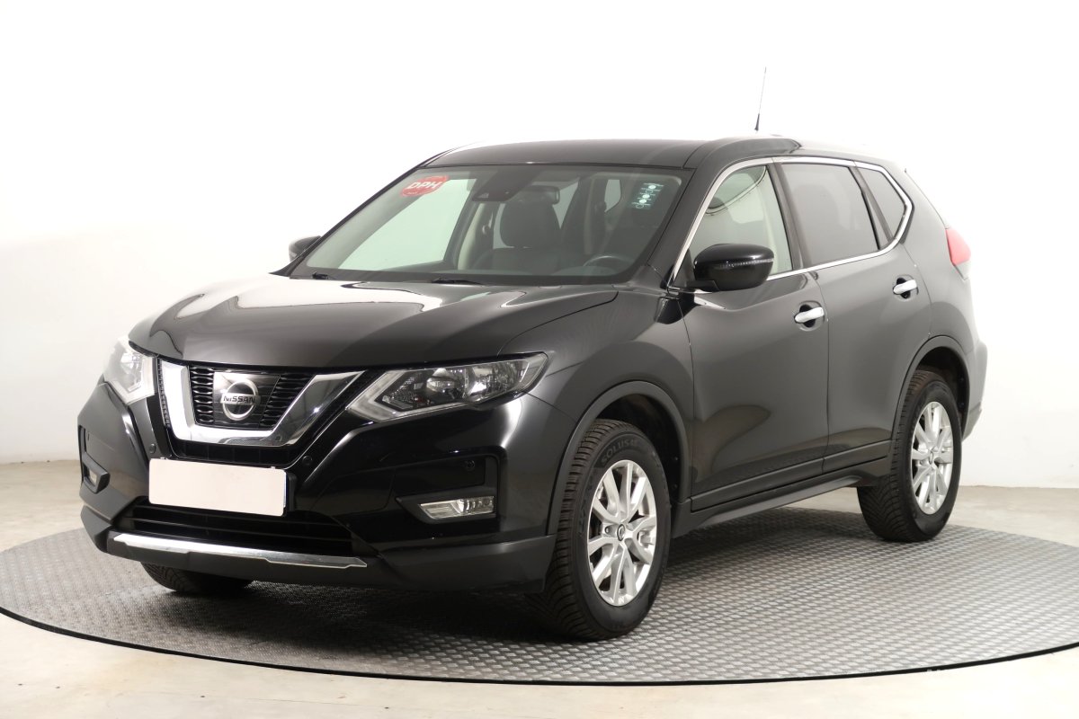 Nissan X-Trail, 2018 - pohled č. 3