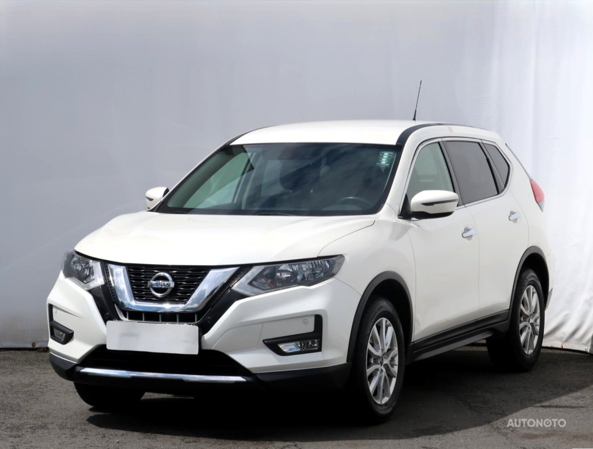 Nissan X-Trail, 2018 - pohled č. 3