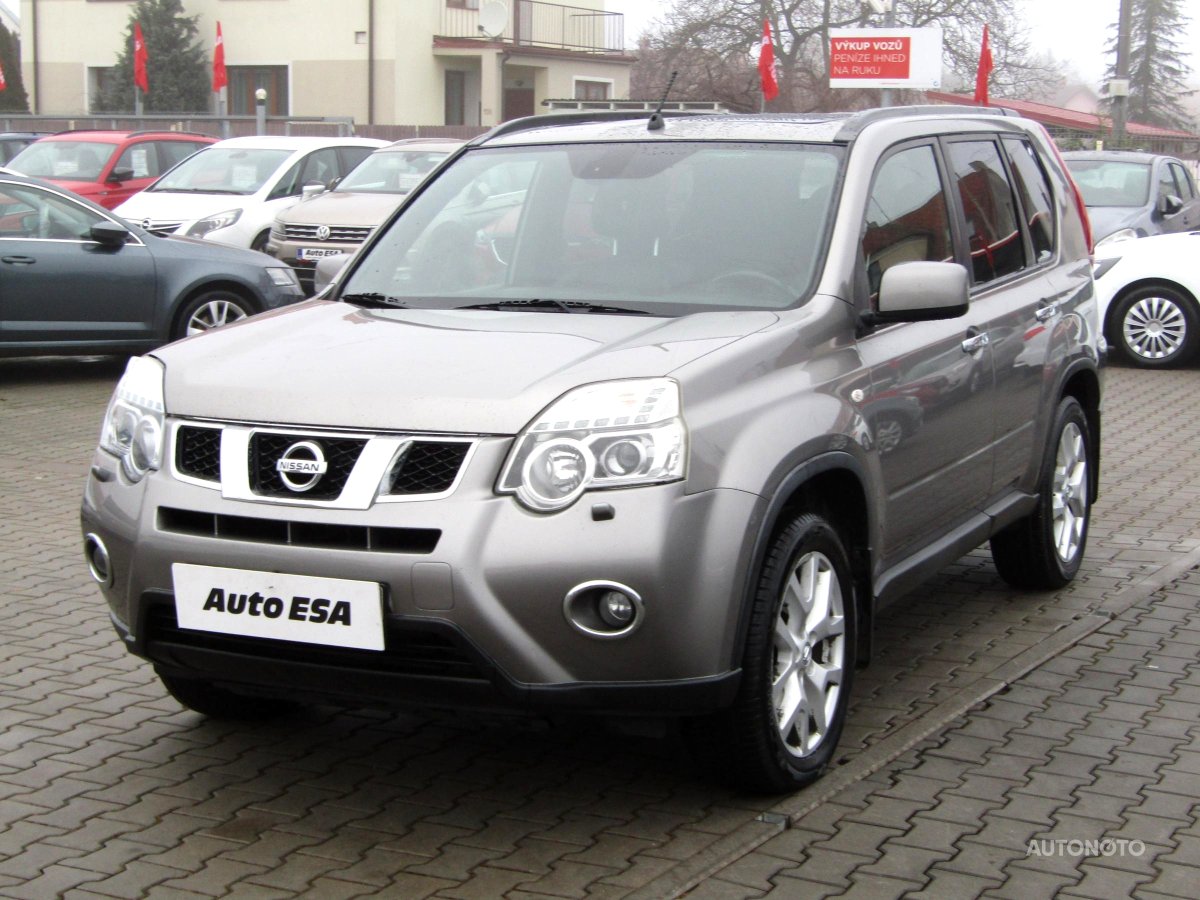 Nissan X-Trail, 2012 - pohled č. 3