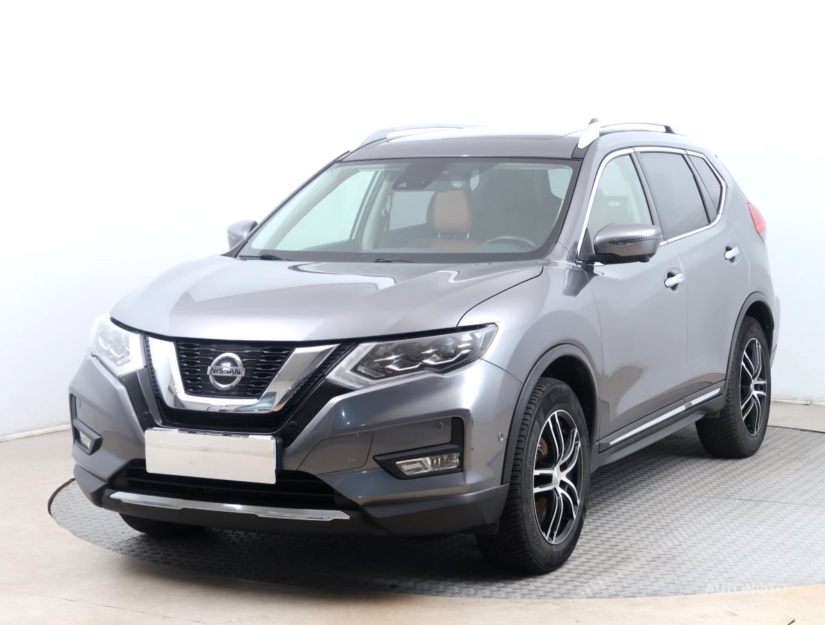 Nissan X-Trail, 2018 - pohled č. 3