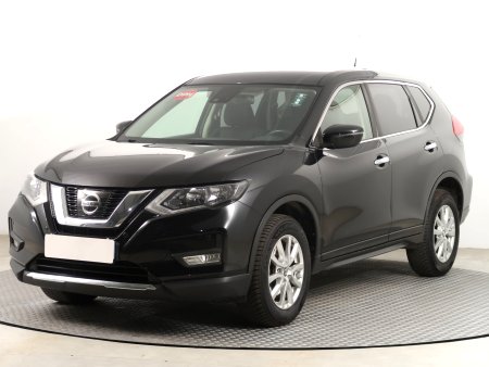 Nissan X-Trail, 2018 - pohled č. 3