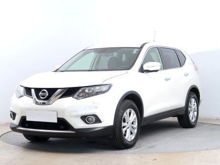 Nissan X-Trail, 2015 - pohled č. 3