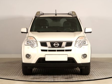 Nissan X-Trail, 2013 - pohled č. 2