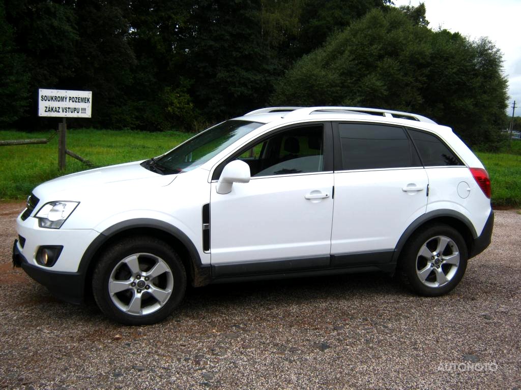 Opel Antara, 2014 - pohled č. 3