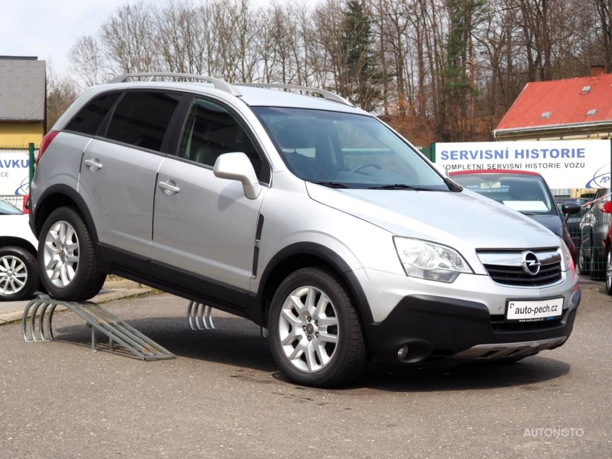 Opel Antara, 2011 - pohled č. 3