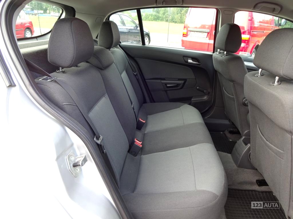 Opel Astra 1,4i16V Enjoy,, 2007 - pohled č. 19