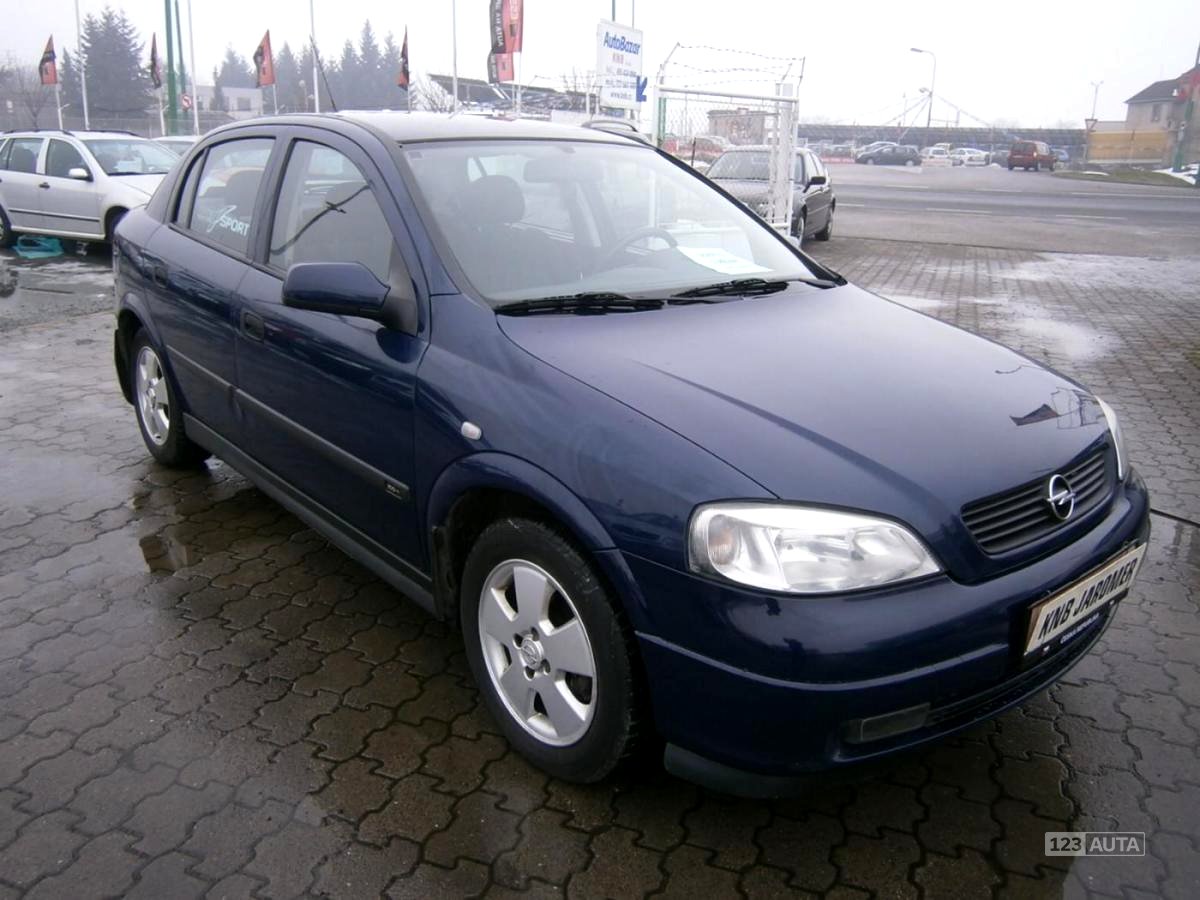 Opel Astra, 2000 - celkový pohled