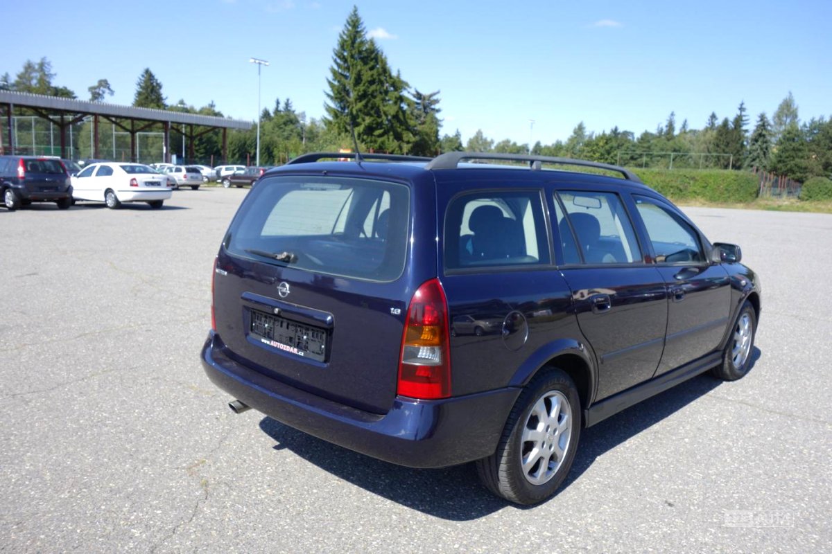 Opel Astra, 2003 - pohled č. 3