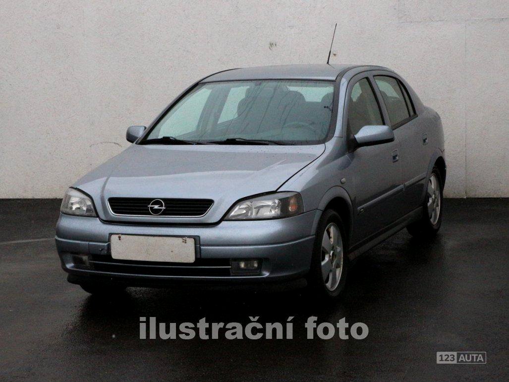 Opel Astra, 2003 - pohled č. 3
