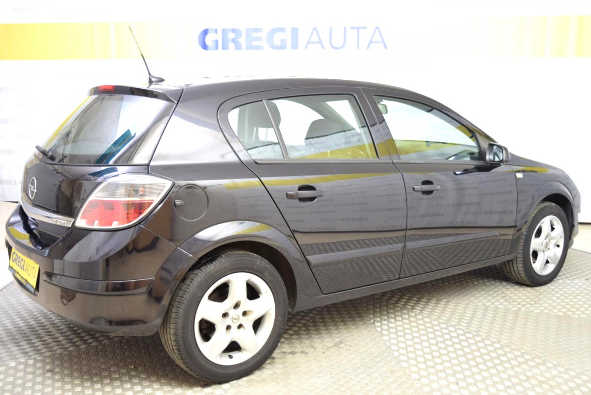 Opel Astra, 2007 - pohled č. 6