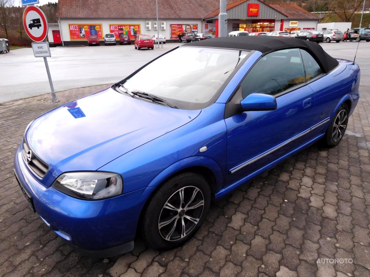 Opel Astra, 2003 - celkový pohled