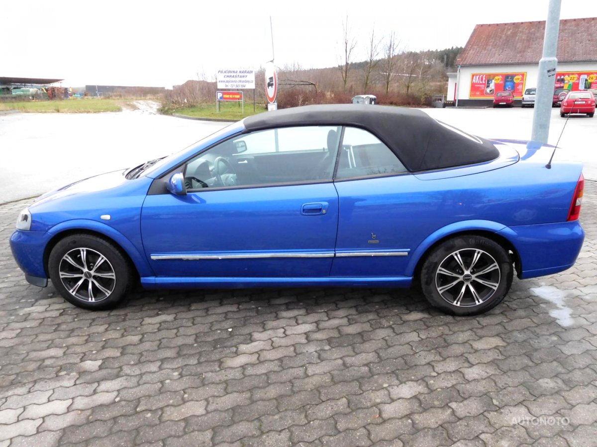 Opel Astra, 2003 - pohled č. 2