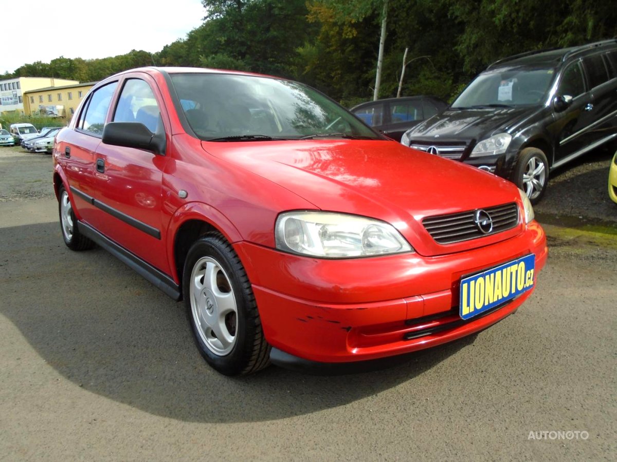 Opel Astra, 2005 - pohled č. 3