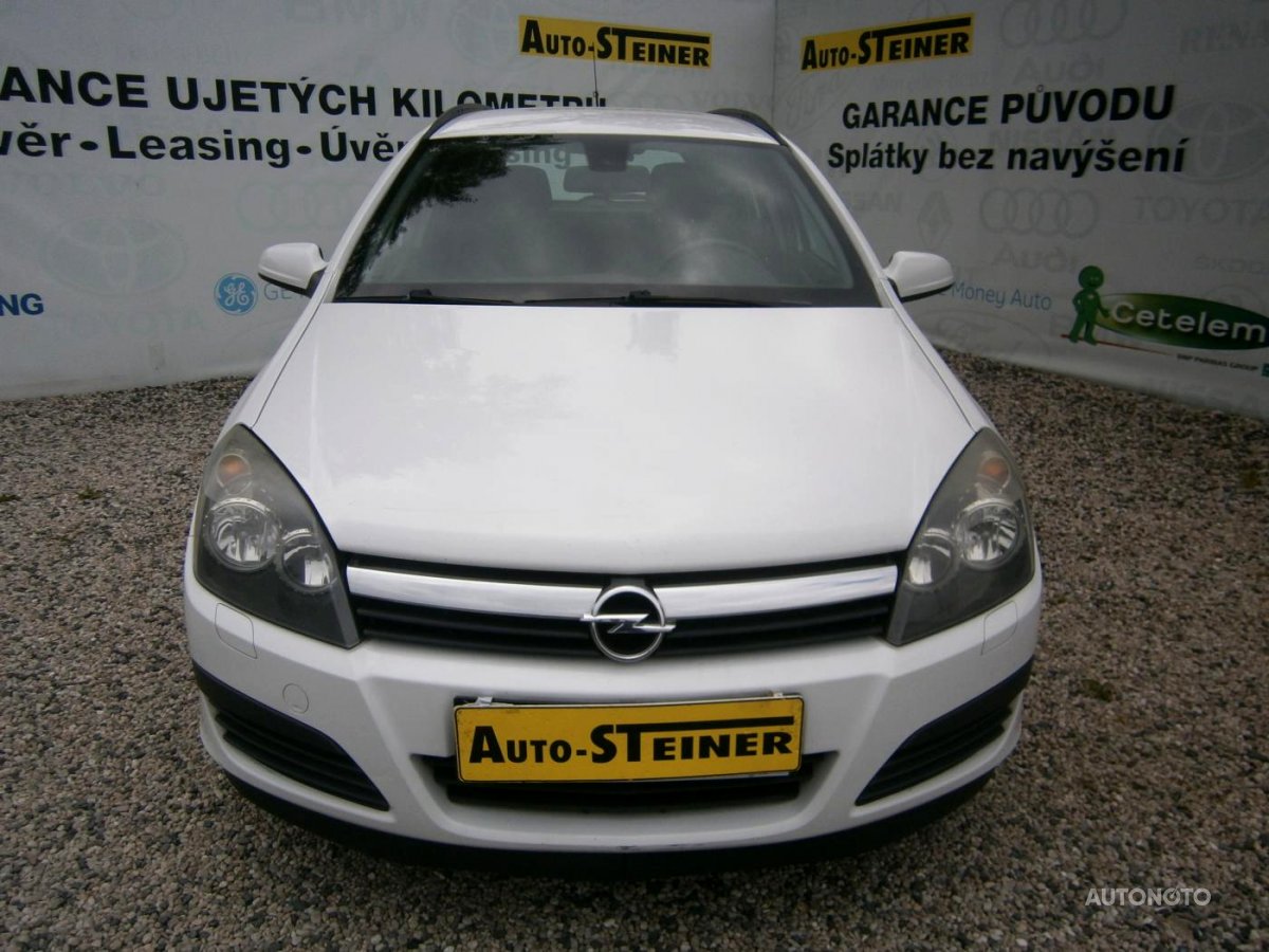 Opel Astra, 2006 - celkový pohled