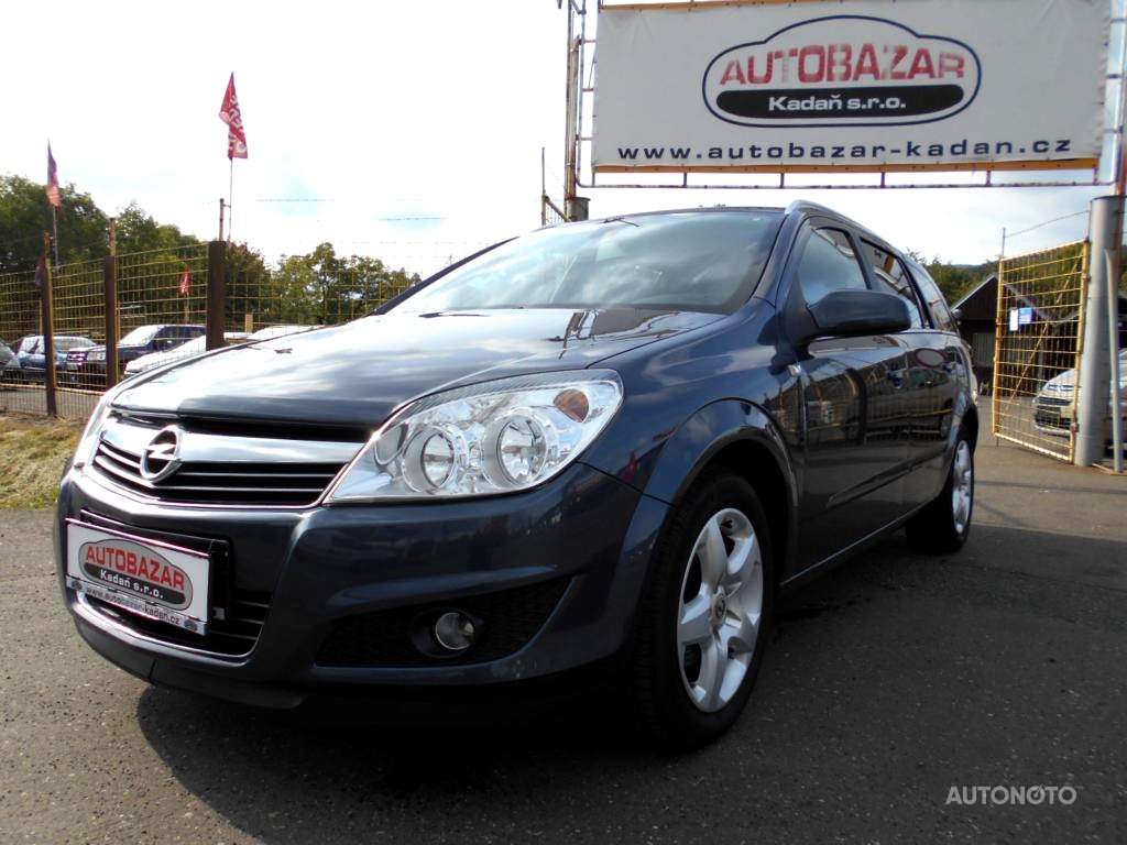 Opel Astra, 2007 - celkový pohled