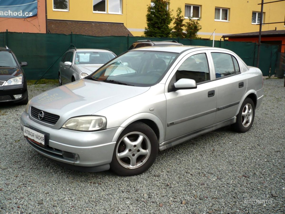 Opel Astra, 2001 - celkový pohled
