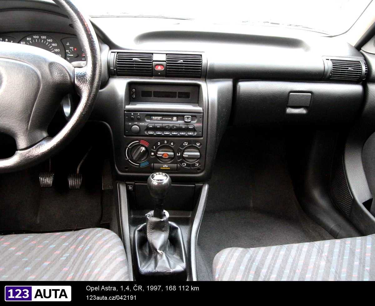 Opel Astra, 1997 - pohled č. 12