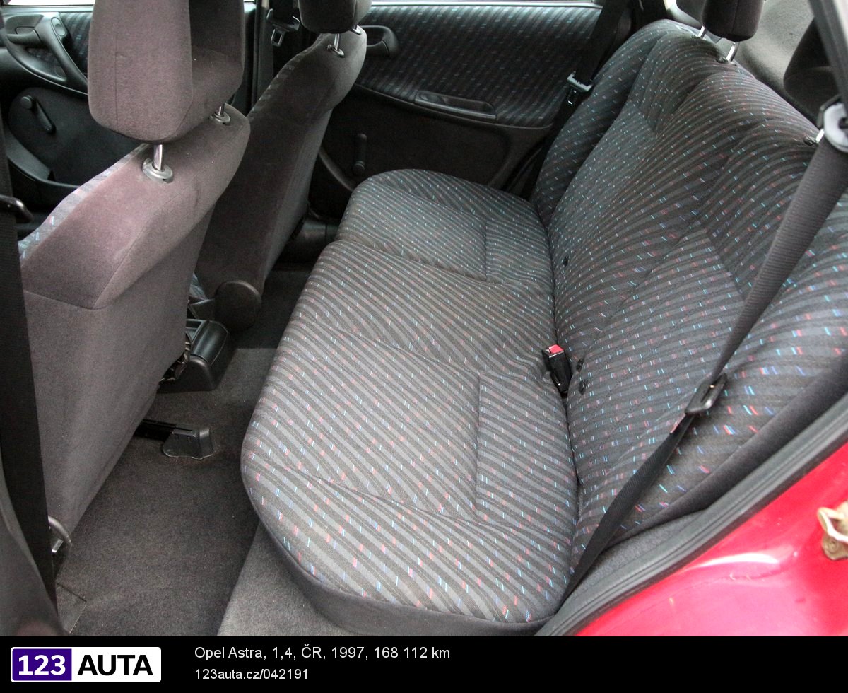 Opel Astra, 1997 - pohled č. 14