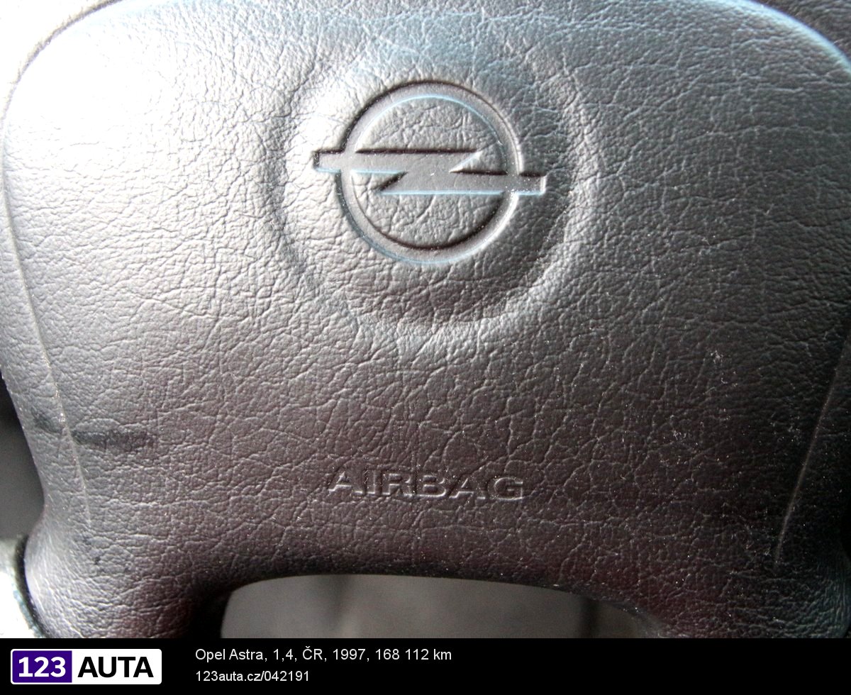 Opel Astra, 1997 - pohled č. 20