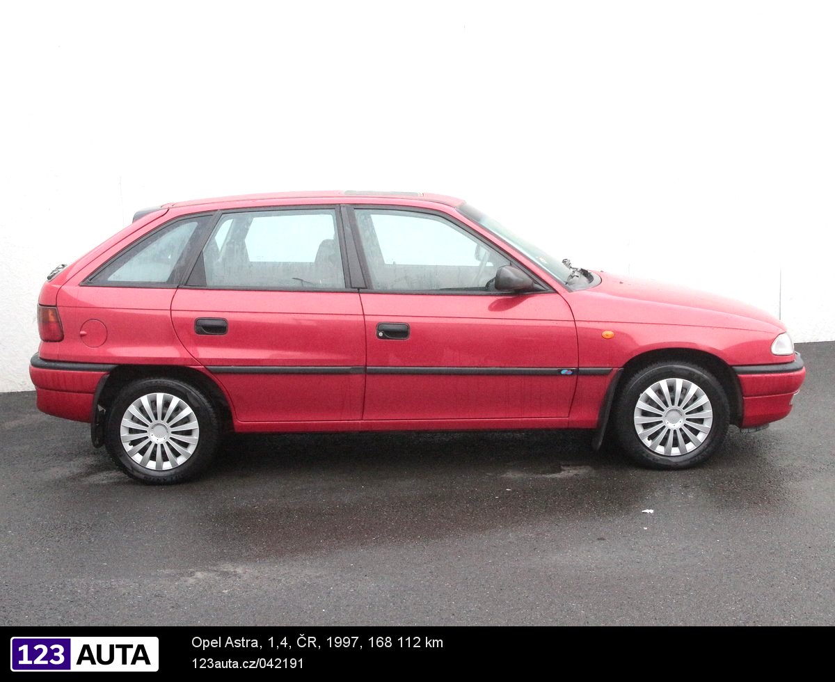 Opel Astra, 1997 - pohled č. 4