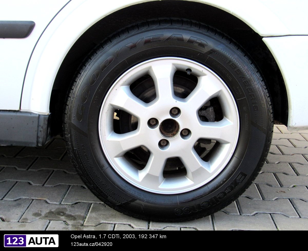 Opel Astra, 2003 - pohled č. 11