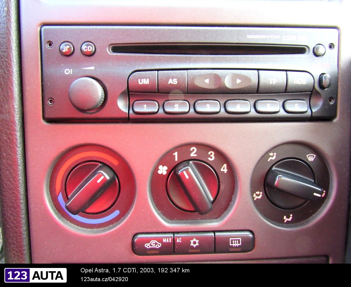 Opel Astra, 2003 - pohled č. 20