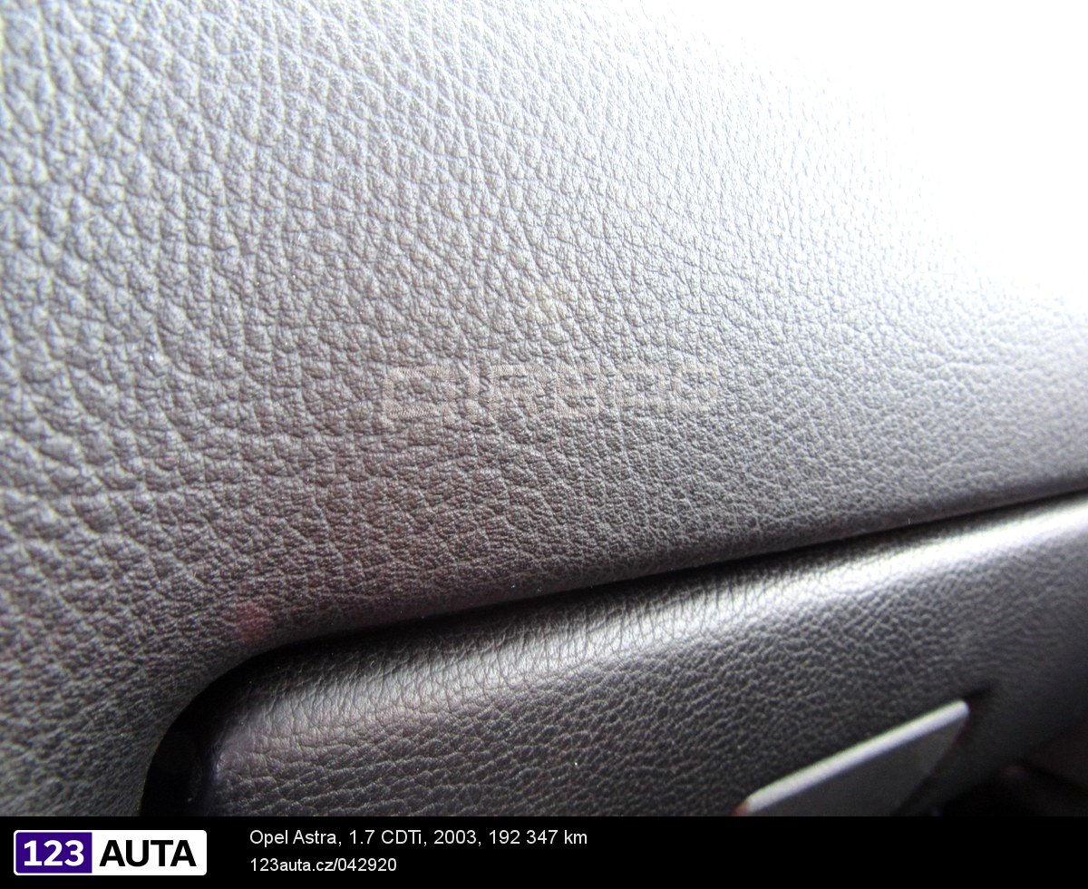 Opel Astra, 2003 - pohled č. 21