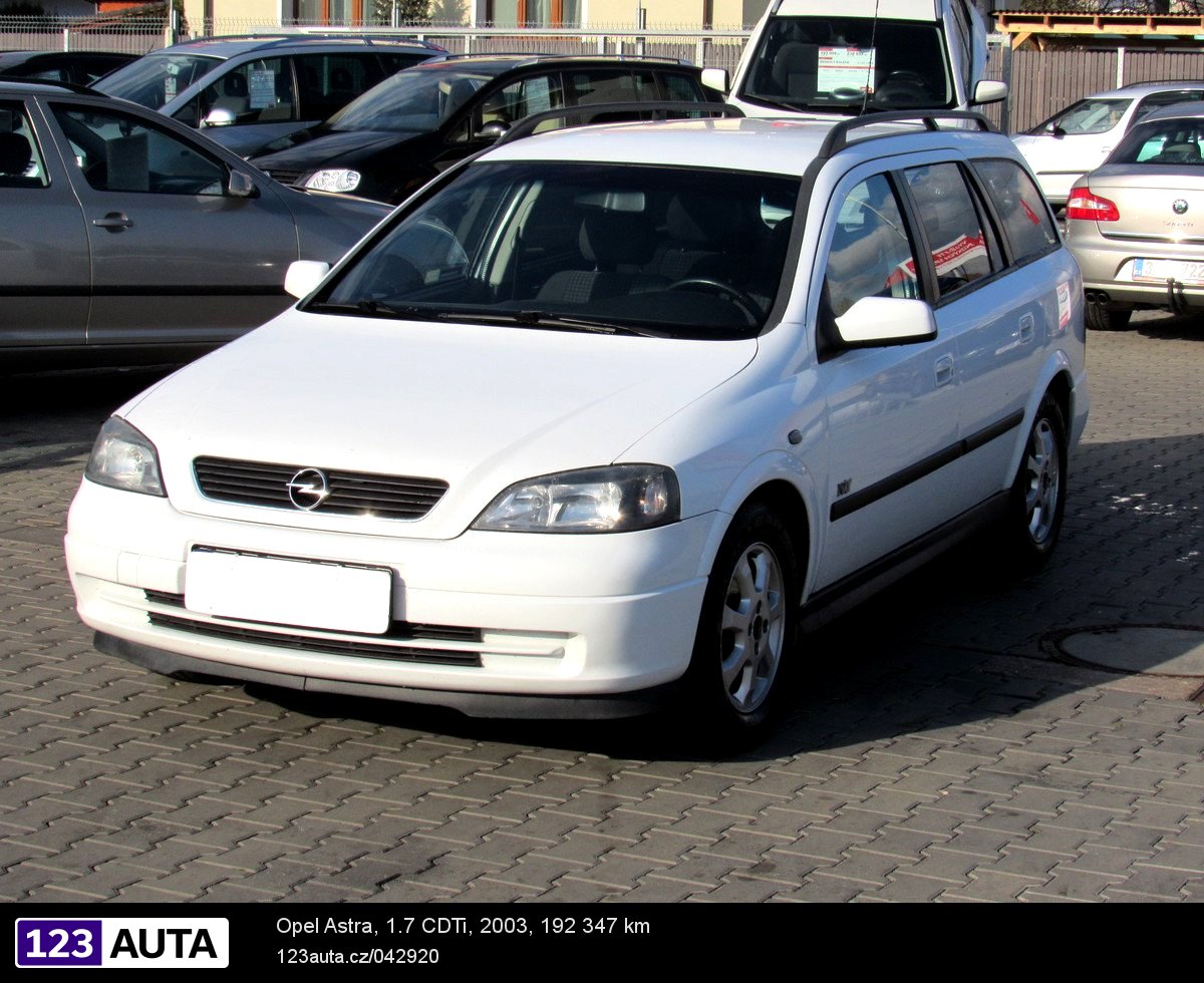 Opel Astra, 2003 - pohled č. 3
