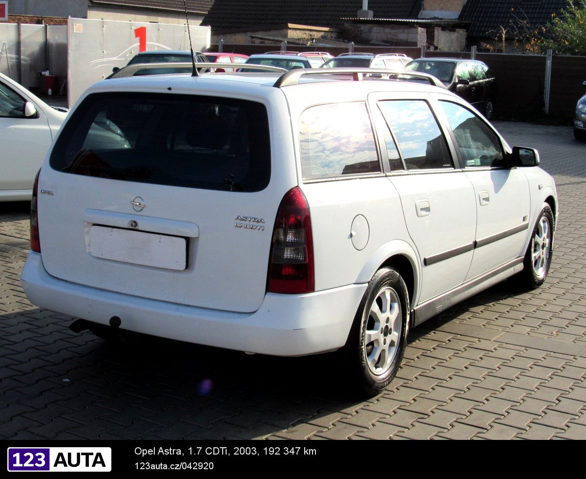 Opel Astra, 2003 - pohled č. 5