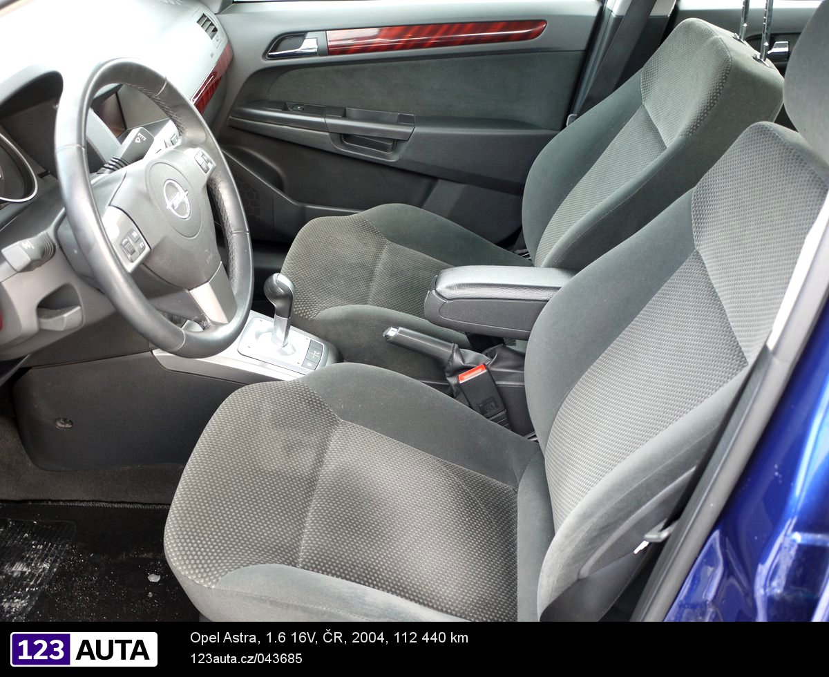 Opel Astra, 2004 - pohled č. 14