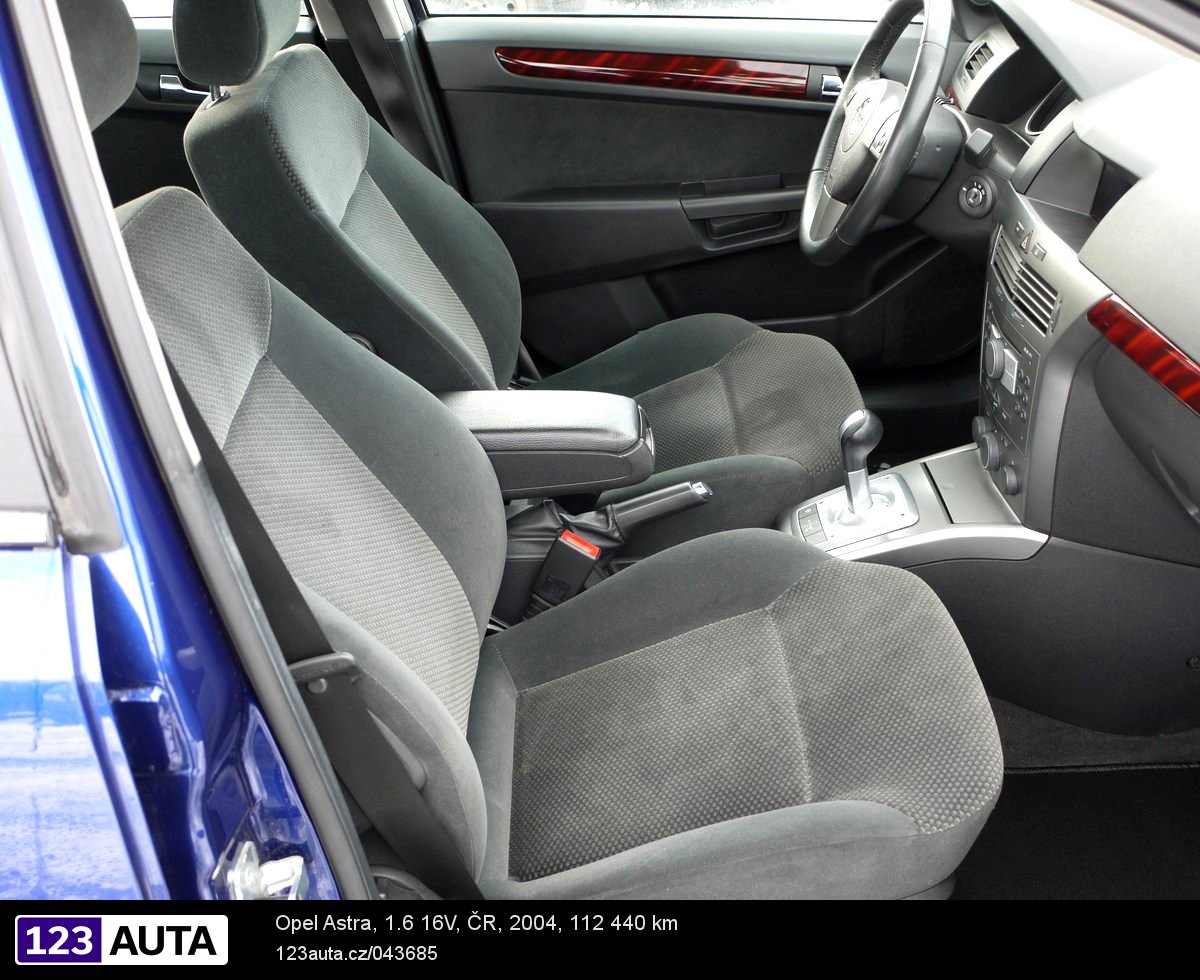 Opel Astra, 2004 - pohled č. 16