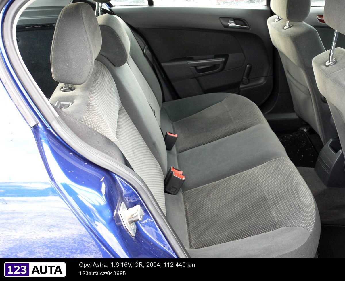 Opel Astra, 2004 - pohled č. 17