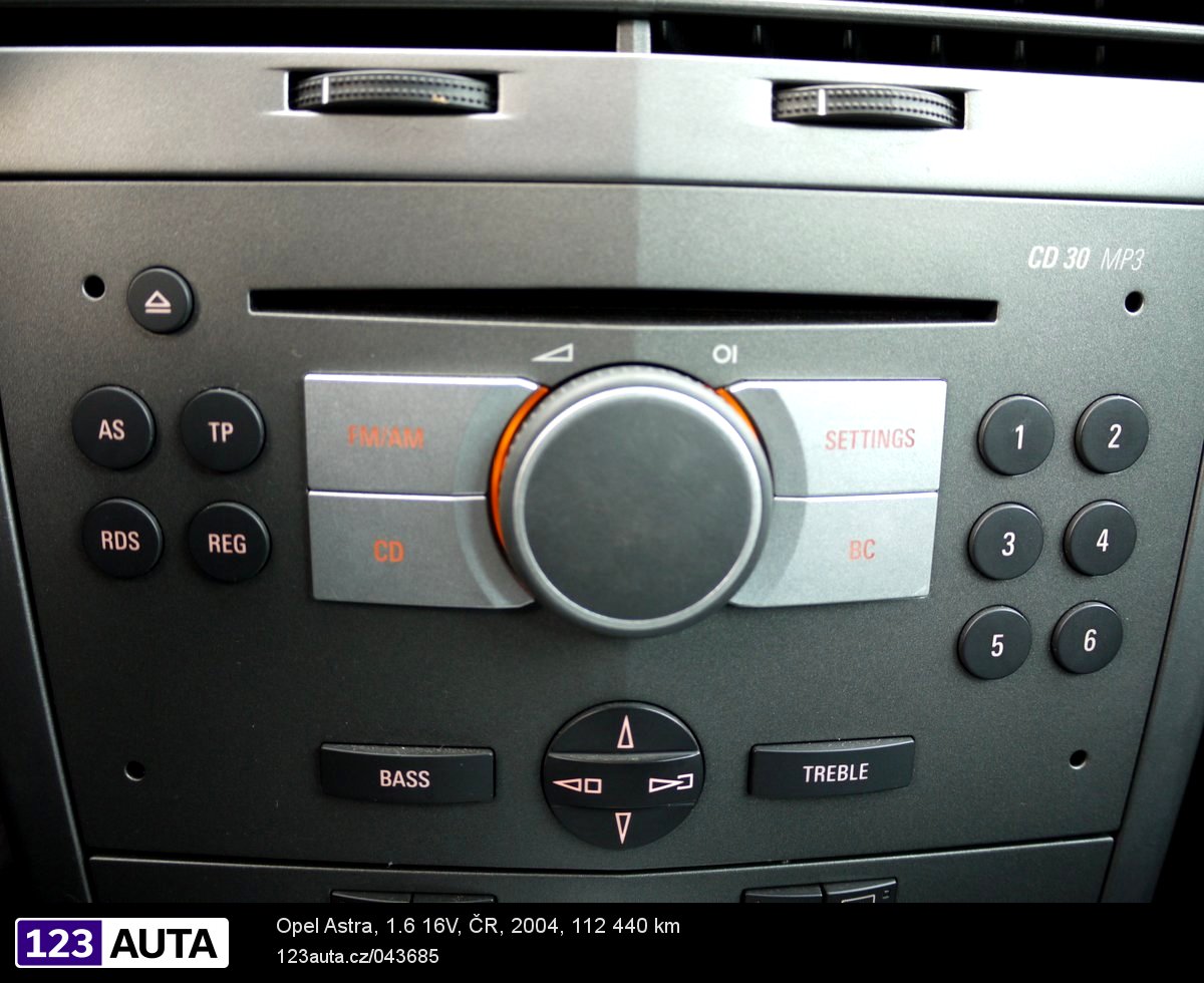 Opel Astra, 2004 - pohled č. 18