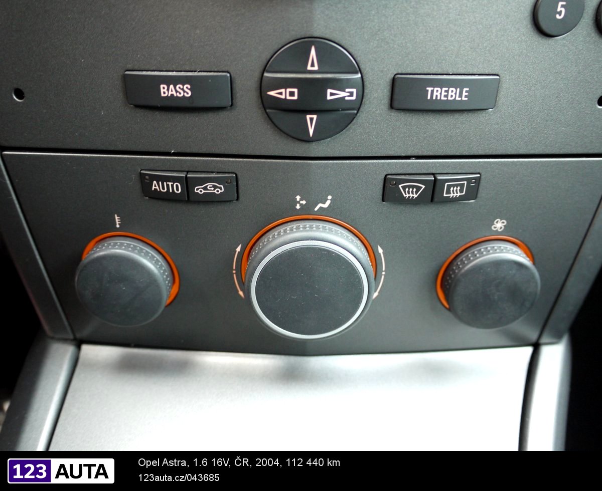 Opel Astra, 2004 - pohled č. 19