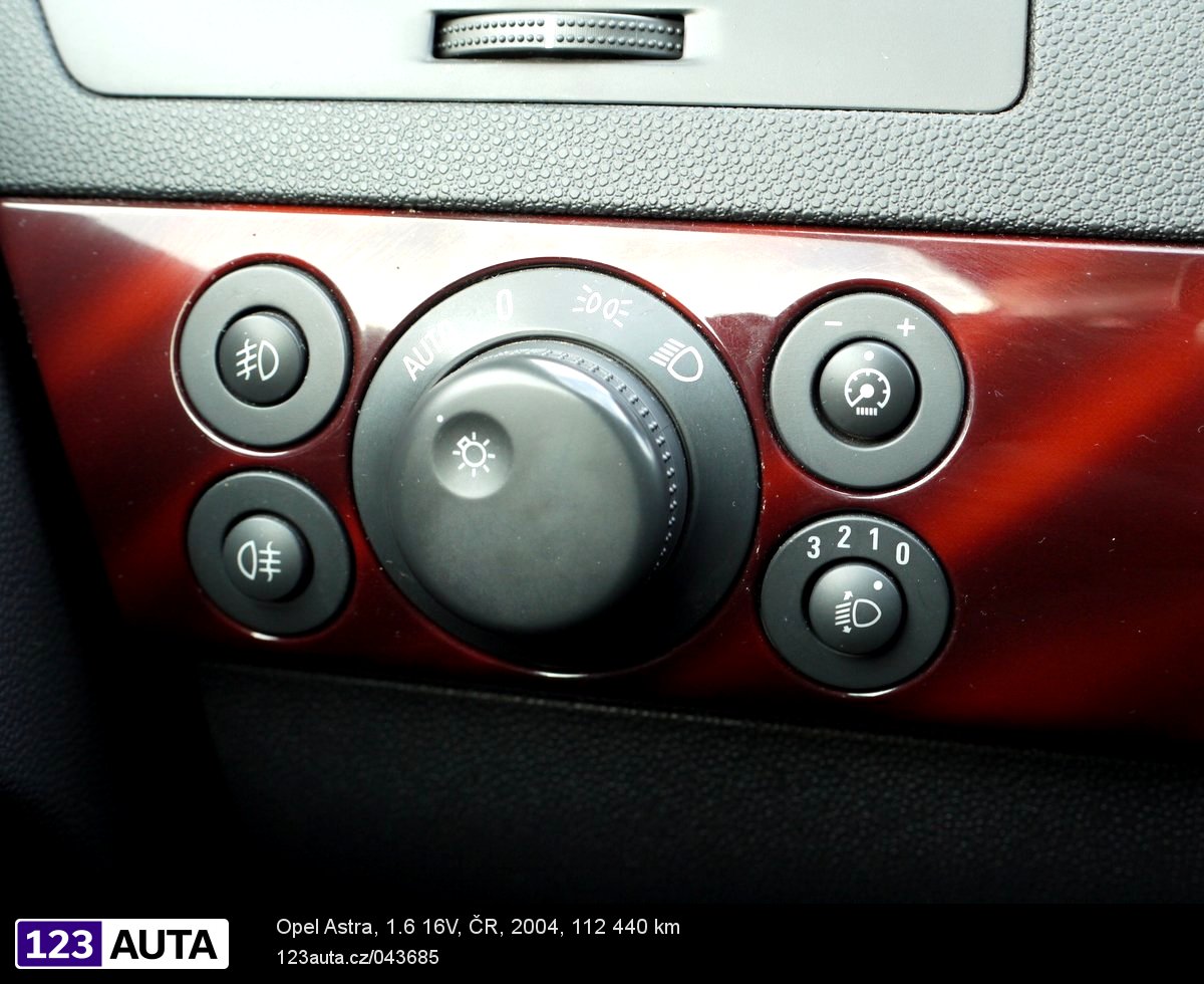 Opel Astra, 2004 - pohled č. 23