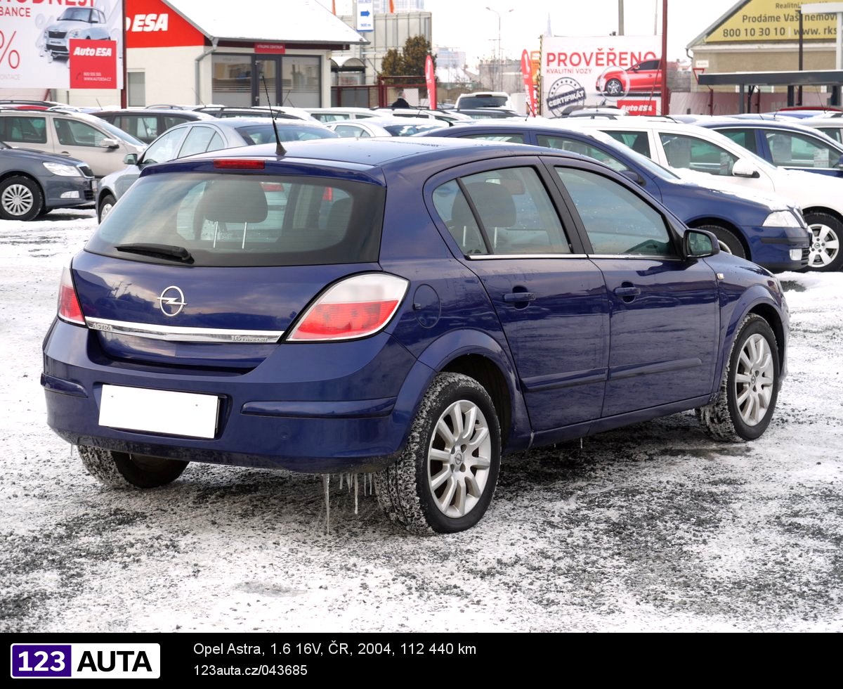 Opel Astra, 2004 - pohled č. 5