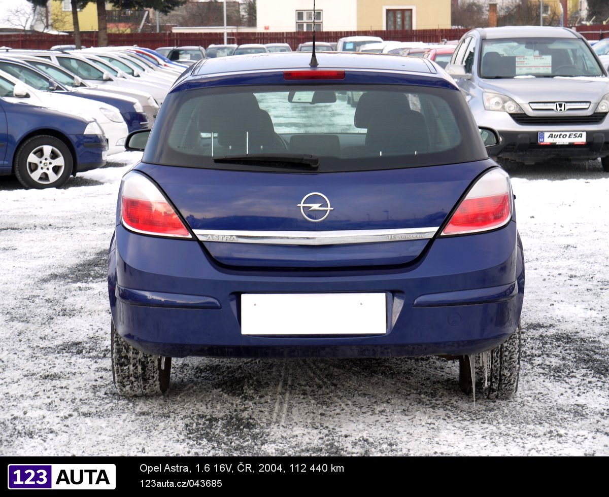 Opel Astra, 2004 - pohled č. 6
