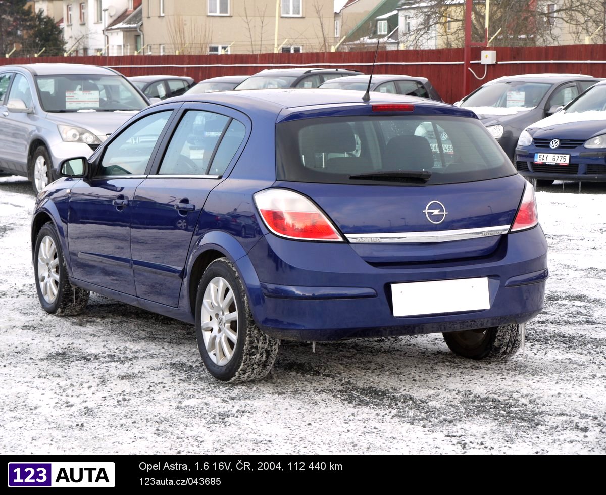 Opel Astra, 2004 - pohled č. 7