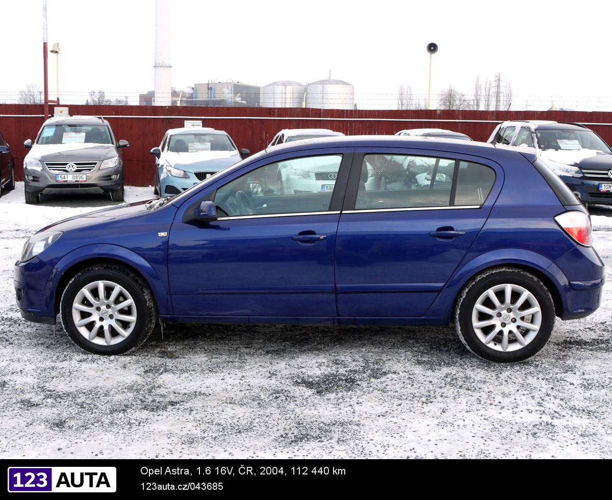 Opel Astra, 2004 - pohled č. 8