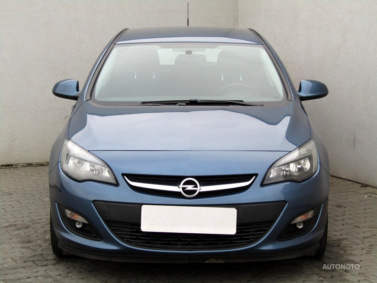 Opel Astra, 2015 - pohled č. 2