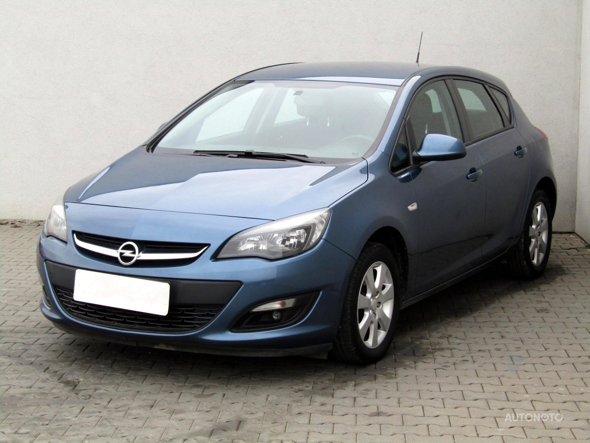 Opel Astra, 2015 - pohled č. 3
