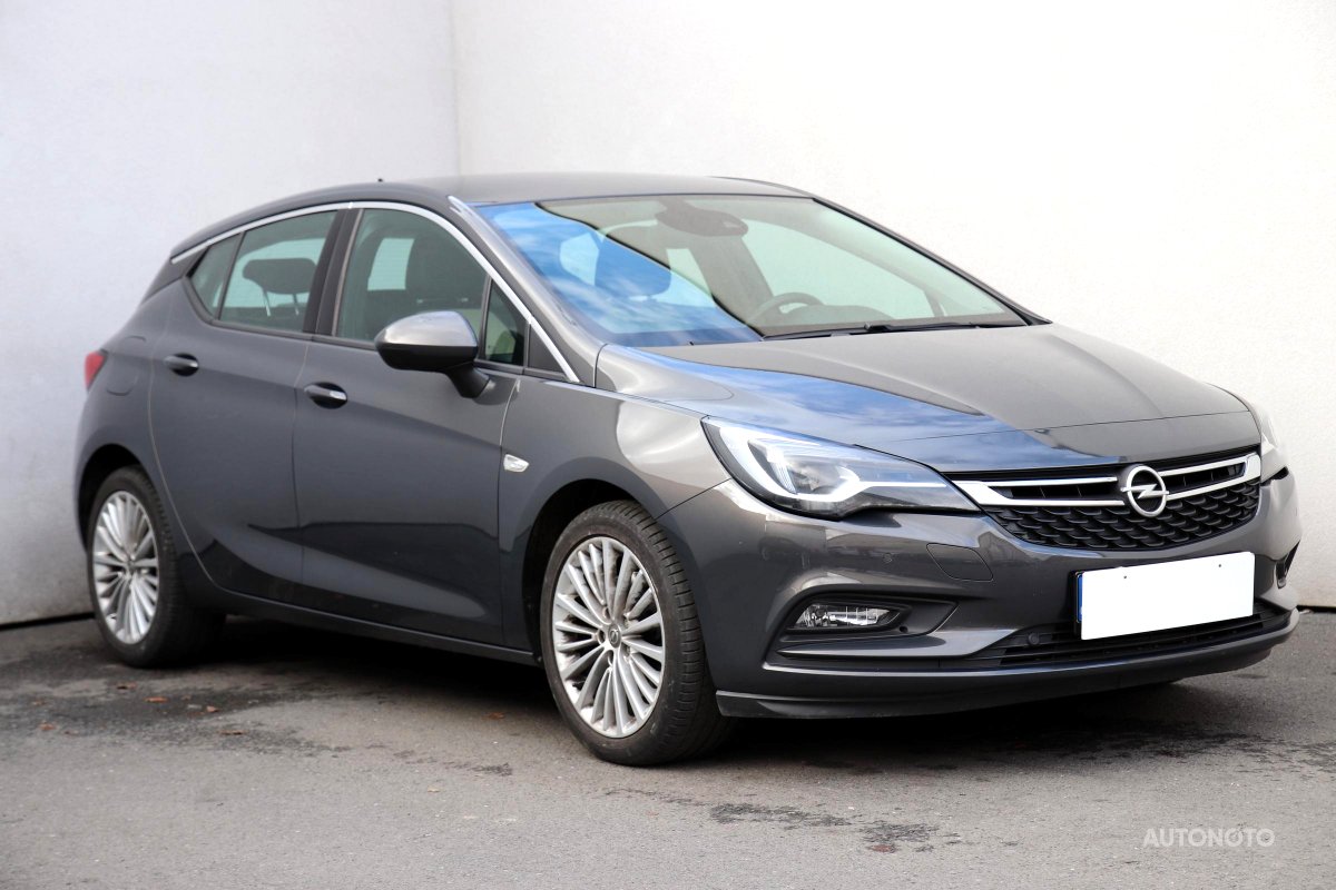 Opel Astra, 2015 - celkový pohled