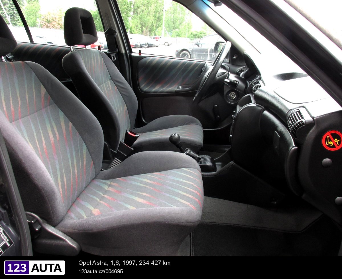 Opel Astra, 1997 - pohled č. 16