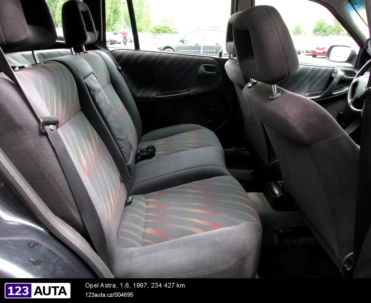 Opel Astra, 1997 - pohled č. 17