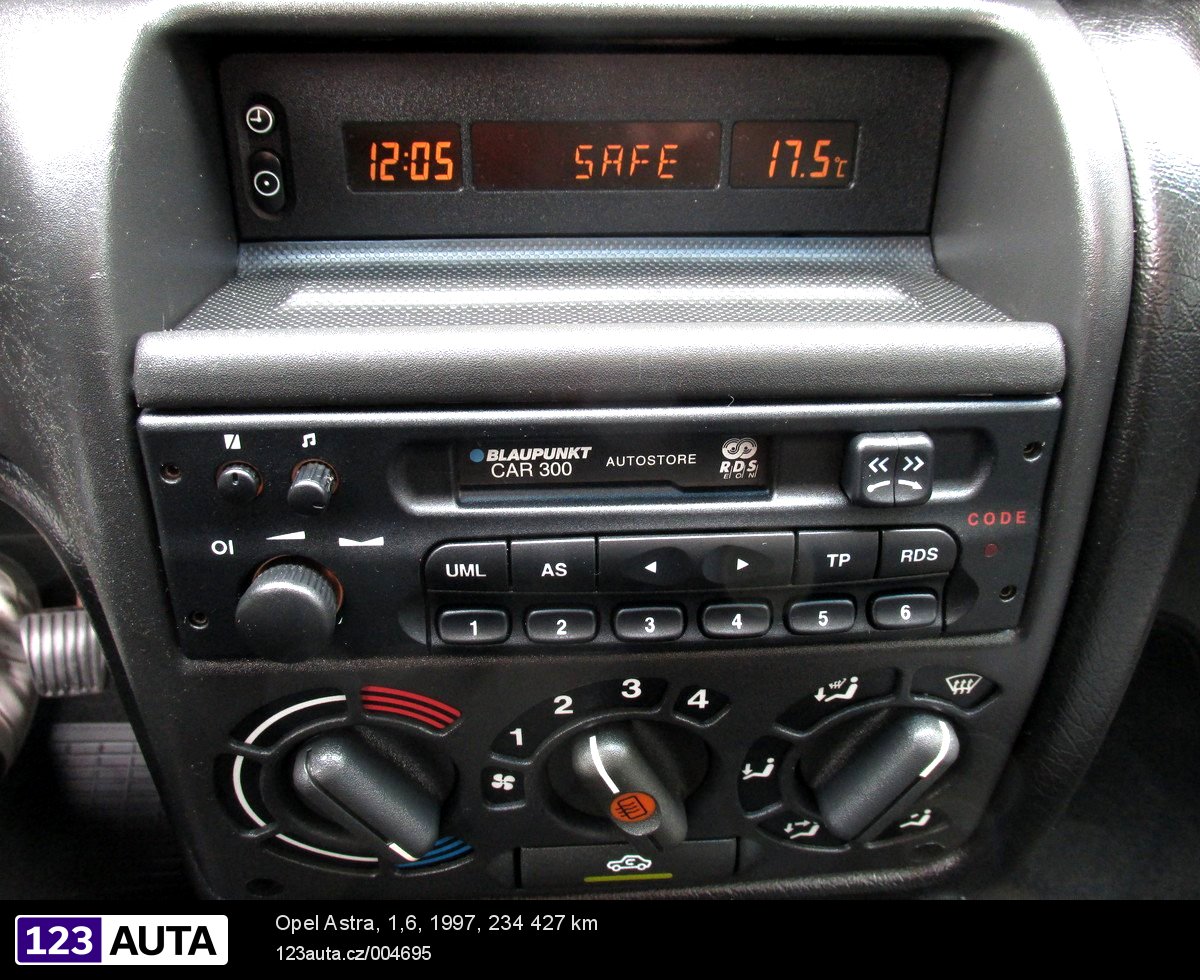 Opel Astra, 1997 - pohled č. 22