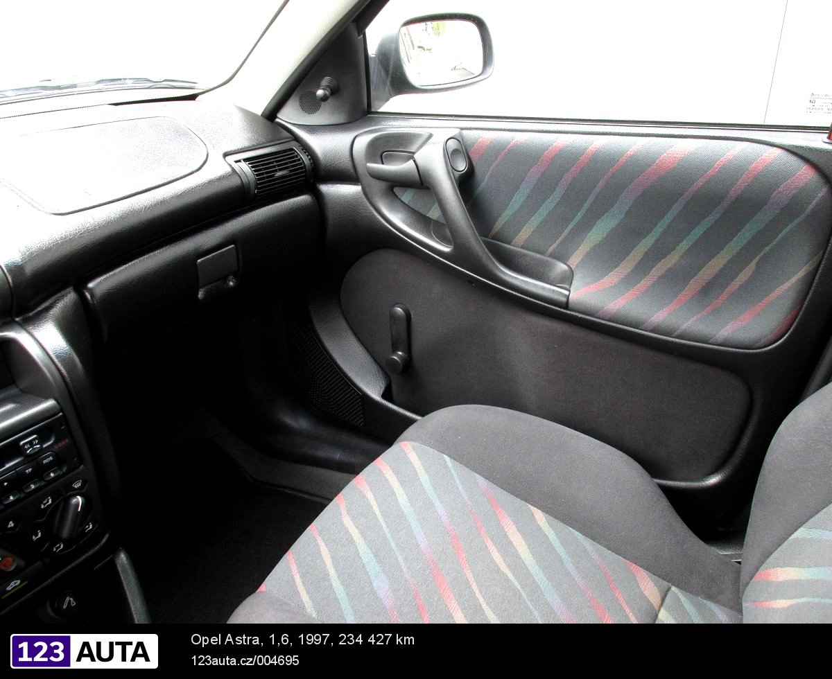Opel Astra, 1997 - pohled č. 23