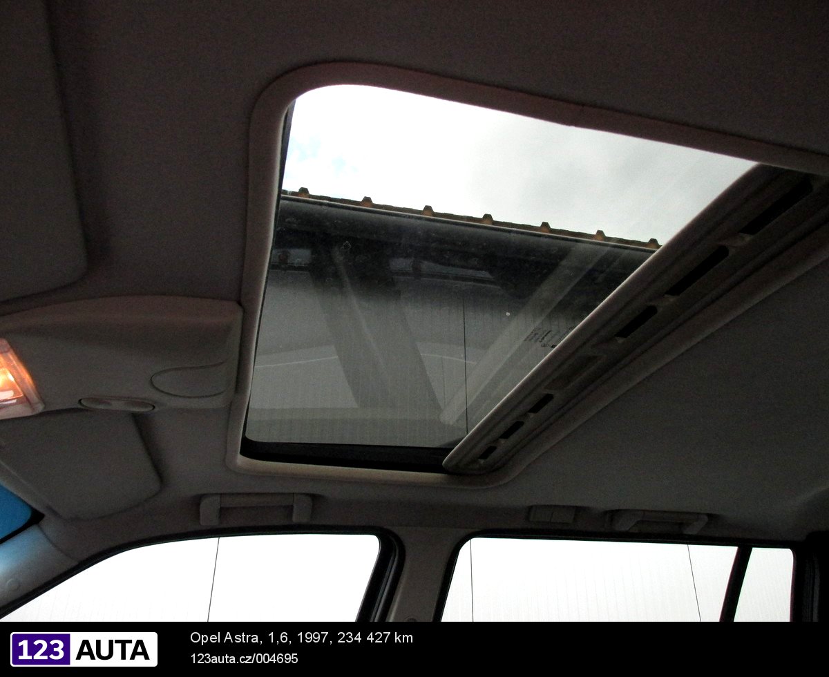 Opel Astra, 1997 - pohled č. 27