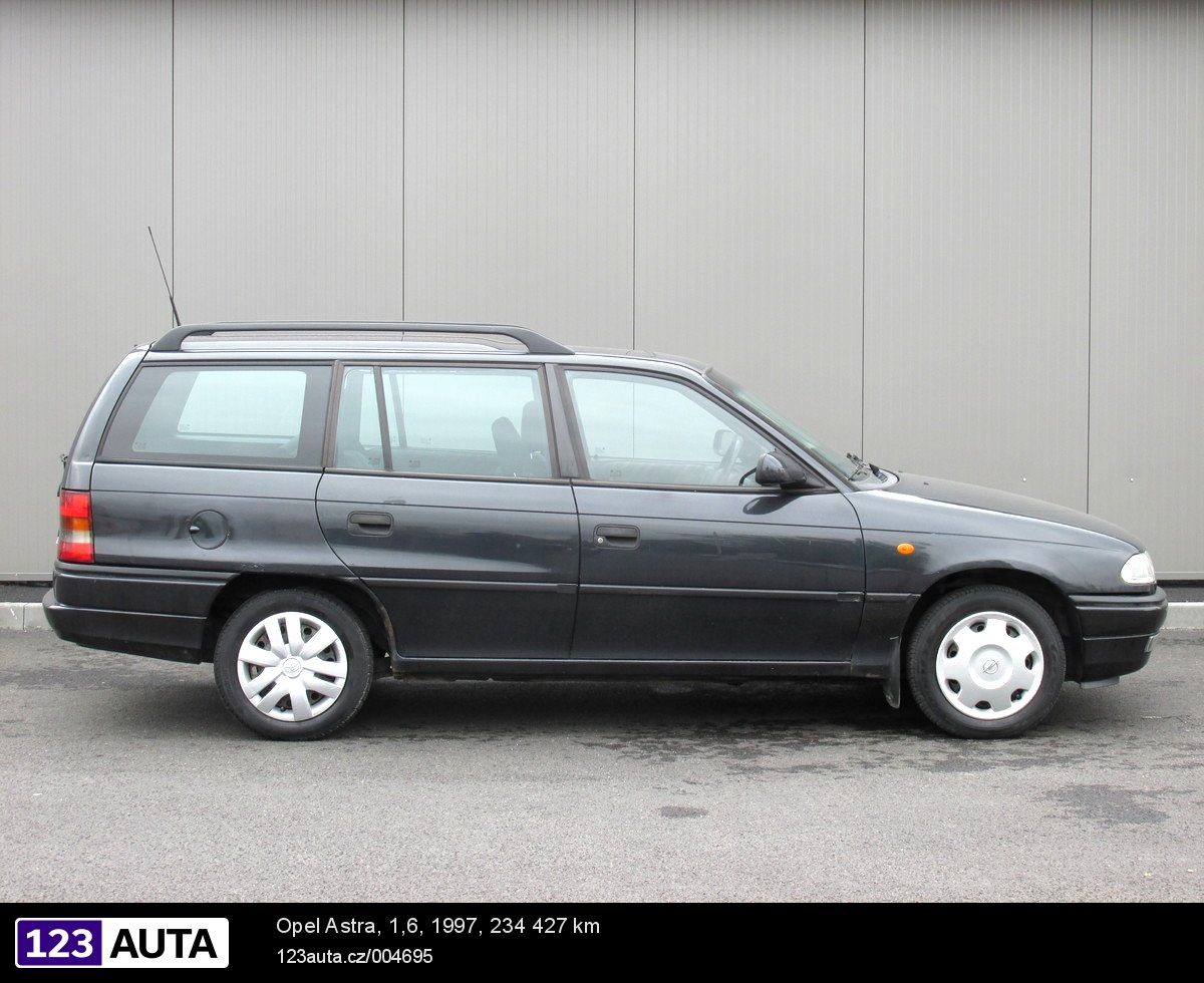 Opel Astra, 1997 - pohled č. 4