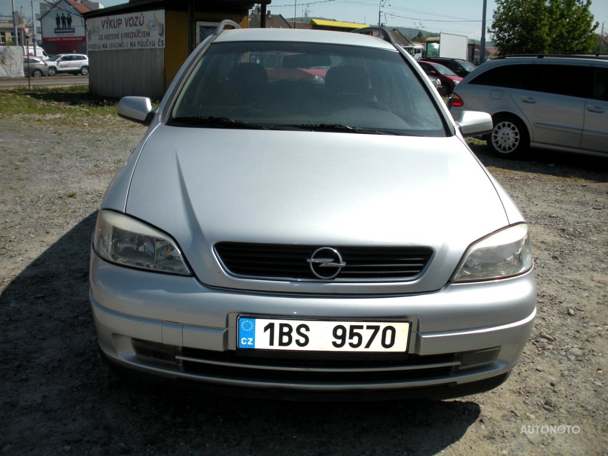 Opel Astra, 2002 - celkový pohled